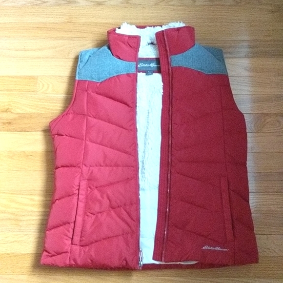 Eddie Bauer Insulated Vest. - Picture 3 of 6